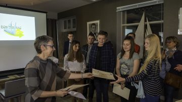 Remise de diplômes pour le concours de l'action professionnelle aux élèves des lycées de la région