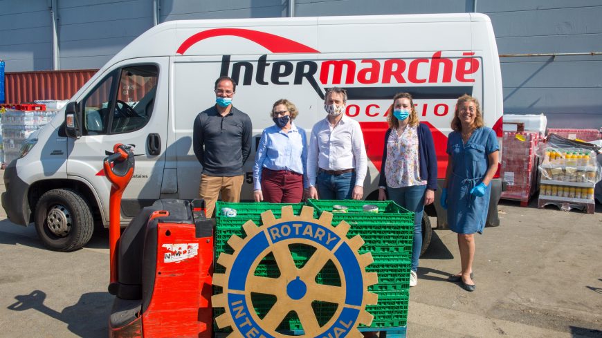 Covi19 don alimentaire à la croix rouge